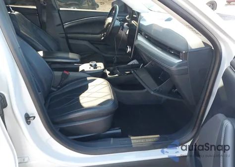 2022 Ford Mustang Mach-E Select z USA, uszkodzony, nr VIN 3FMTK1RM0NMA39352